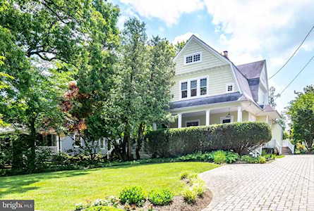 3706 Raymond St Chevy Chase, MD 20815
