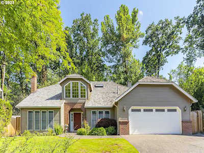 5675 Victoria Ct Lake Oswego, OR 97035