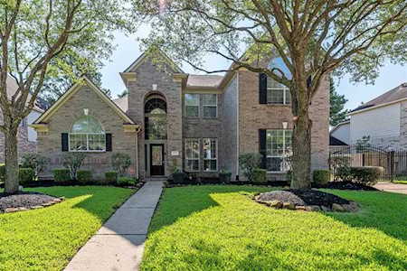 8514 Brighton Lake Ln Houston, TX 77095