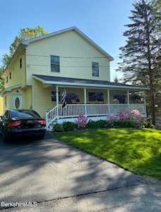 74 Oliver Ave Pittsfield, MA 01201