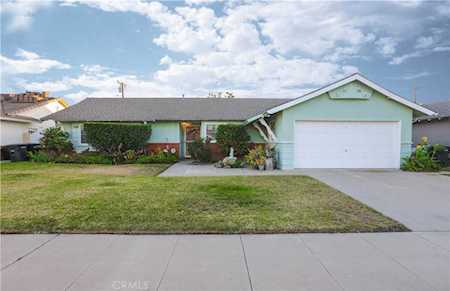 130 E Woodvale Ave Orange, CA 92865
