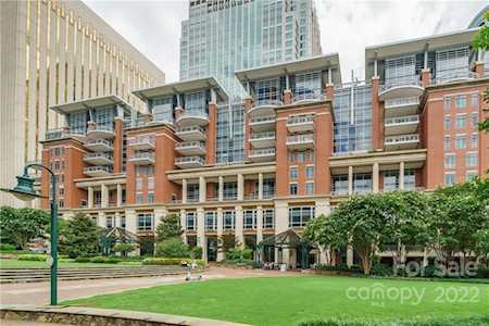 435 S Tryon St Charlotte, NC 28202