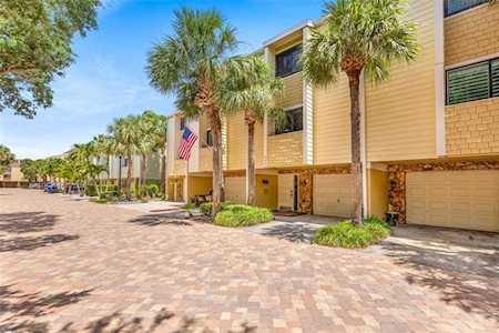464 Sandy Hook Rd Treasure Island, FL 33706