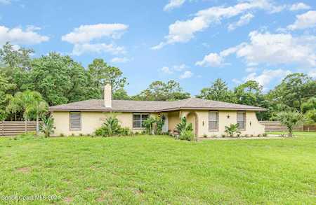 5980 Seminole Street Mims, FL 32754