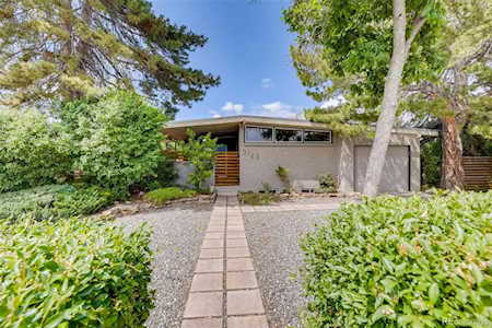 3125 E Maplewood Ave Centennial, CO 80121