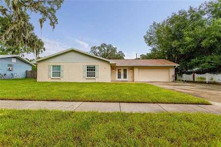 2317 Cherry Ridge Ln Brandon, FL 33511