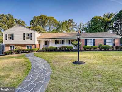 19A Saint Ives Dr Severna Park, MD 21146