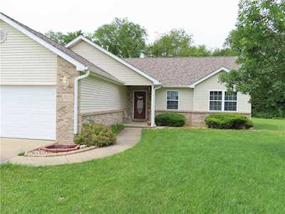 2108 Countryside Dr New Castle, IN 47362
