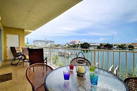600 Bayway Blvd #302 Clearwater, FL 33767