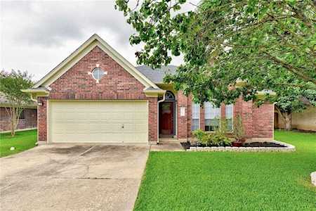 1207 Petunia LN Pflugerville, TX 78660