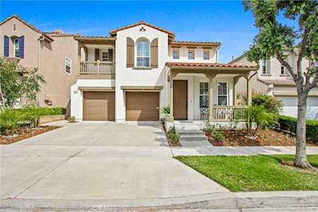 18 Larchwood Irvine, CA 92602