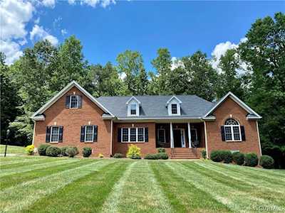 8812 First Branch Ln Chesterfield, VA 23838