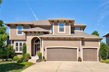 5514 Chouteau St Shawnee, KS 66226