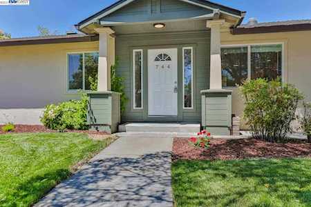 744 Harvard Dr Pleasant Hill, CA 94523