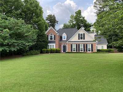 545 Estate Club Circle Roswell, GA 30075