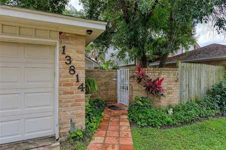 13814 Aspen Hollow Ln Houston, TX 77082