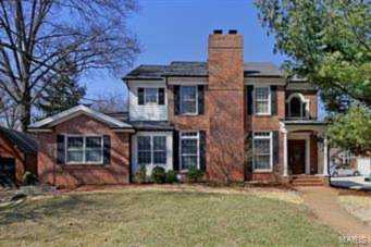 735 Langton Dr St Louis, MO 63105