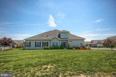 4 Honor Dr Mechanicsburg, PA 17050