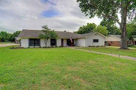 101 E Oak Valley Drive Colleyville, TX 76034