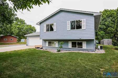 601 N Mundt Ave Hartford, SD 57033