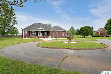 719 Beth Road New Market, AL 35761