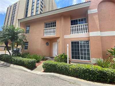 912 N Shore Dr NE St. Petersburg, FL 33701