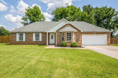 4004 Snowbird Dr Smyrna, TN 37167