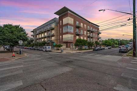 2124 E 6th ST #306 Austin, TX 78702