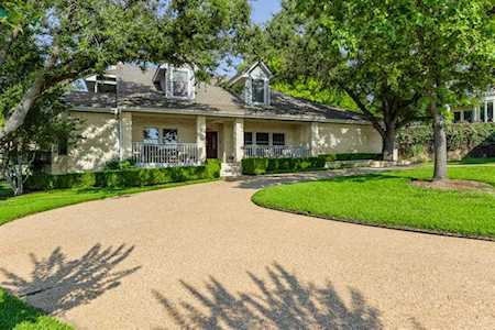 3 Glenway CT The Hills, TX 78738