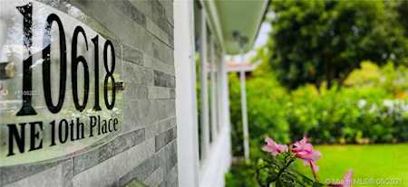 10618 NE 10th Pl Miami Shores, FL 33138