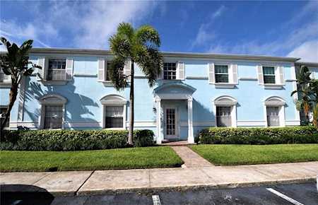 5177 Salmon Dr SE #C St. Petersburg, FL 33705