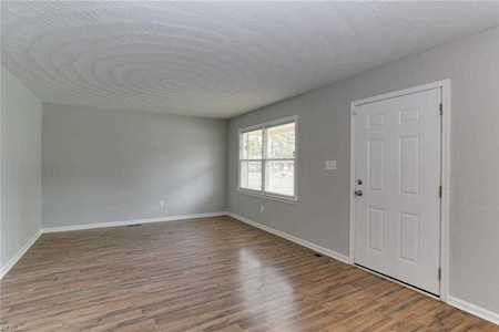 2518 Narrow St Chesapeake, VA 23324