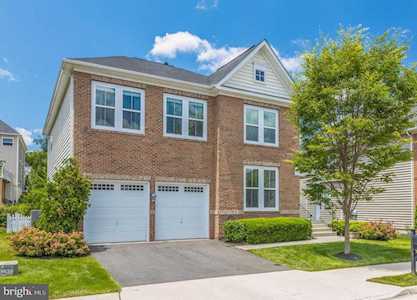 24663 Salmon River Place Aldie, VA 20105
