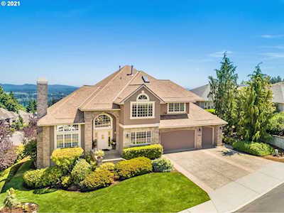 13696 SW White Cedar Pl Tigard, OR 97223