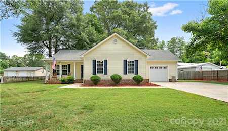 420 W Henry St Belmont, NC 28012