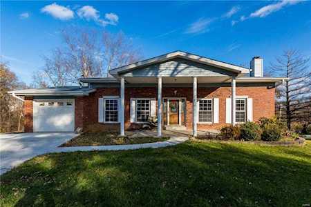 380 Pralle Ct St Charles, MO 63303