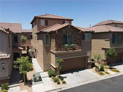 10739 Galveston Bay St Las Vegas, NV 89179