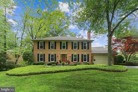 15300 Bitterroot Way Rockville, MD 20853