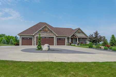 21660 Boulder Creek Drive Lakeville, MN 55044