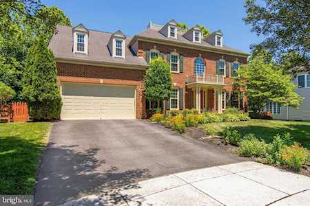10816 Yellow Dahlia Dr Woodstock, MD 21163