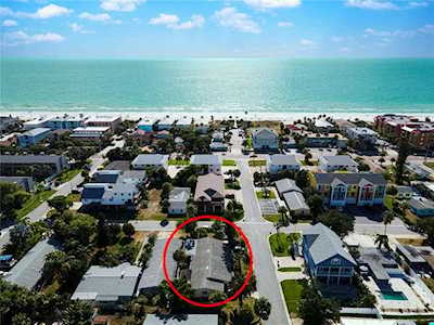 2011 1st St Indian Rocks Beach, FL 33785