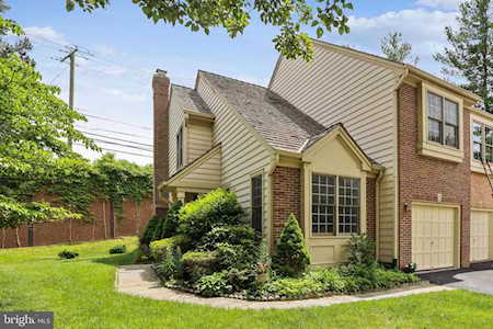 2 Park Vista Ct Silver Spring, MD 20906