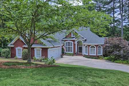 712 Bradshaw Lake Ct Woodstock, GA 30188