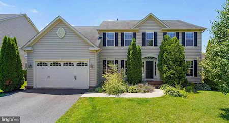 5507 Young Family Trl W Trl Adamstown, MD 21710