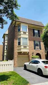 208-01 Estates Drive #3Fl Bayside, NY 11360