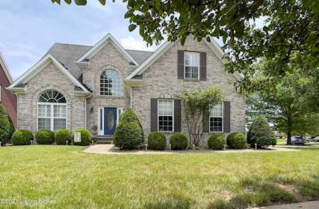 13700 Lake Spring Dr Louisville, KY 40299