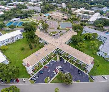2401 Ecuadorian WAY #1 Clearwater, FL 33763