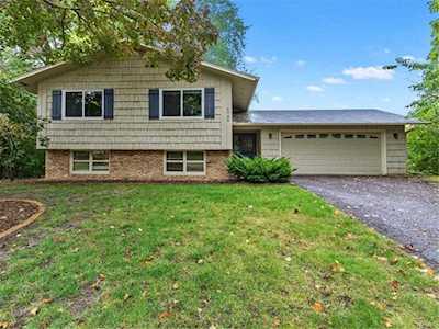 2745 Olive Lane N Plymouth, MN 55447