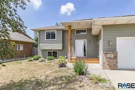 615 Raven Ave Harrisburg, SD 57032