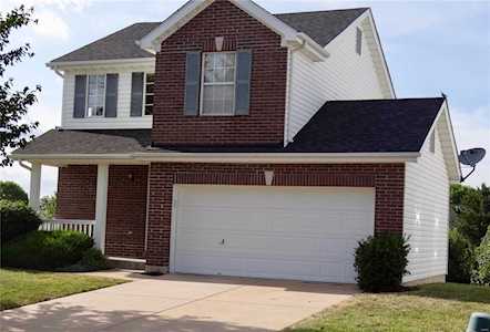 1364 Sportsmans Dr O'fallon, MO 63366